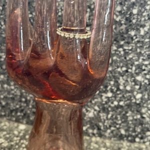 Ring band not real diamonds pre loved see photos for measurement size 7.5